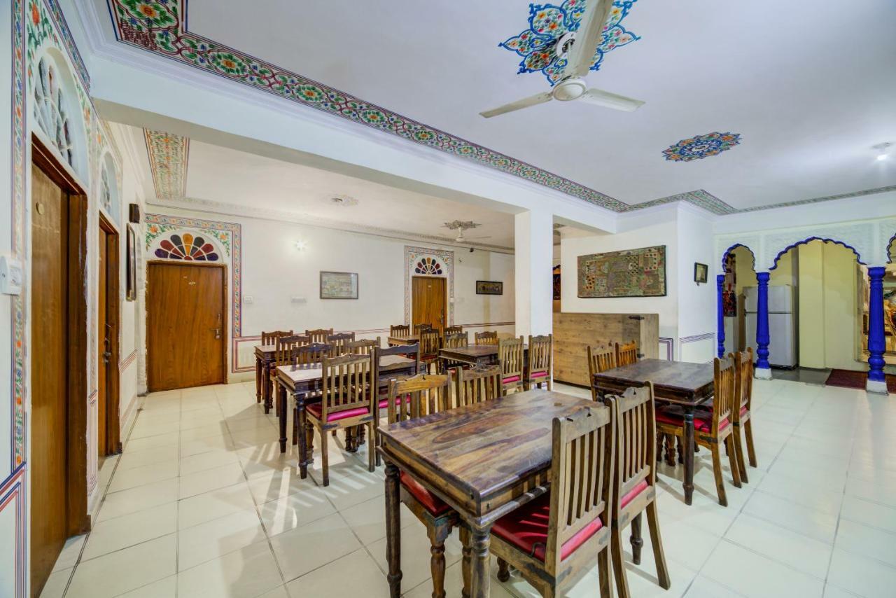 Oyo 40791 Hotel Hot N Fast Suratgarh Kültér fotó