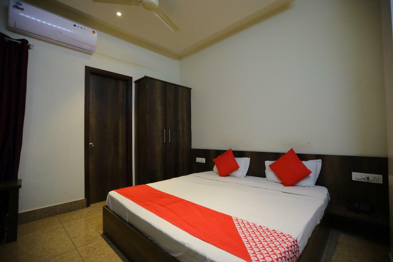 Oyo 40791 Hotel Hot N Fast Suratgarh Kültér fotó
