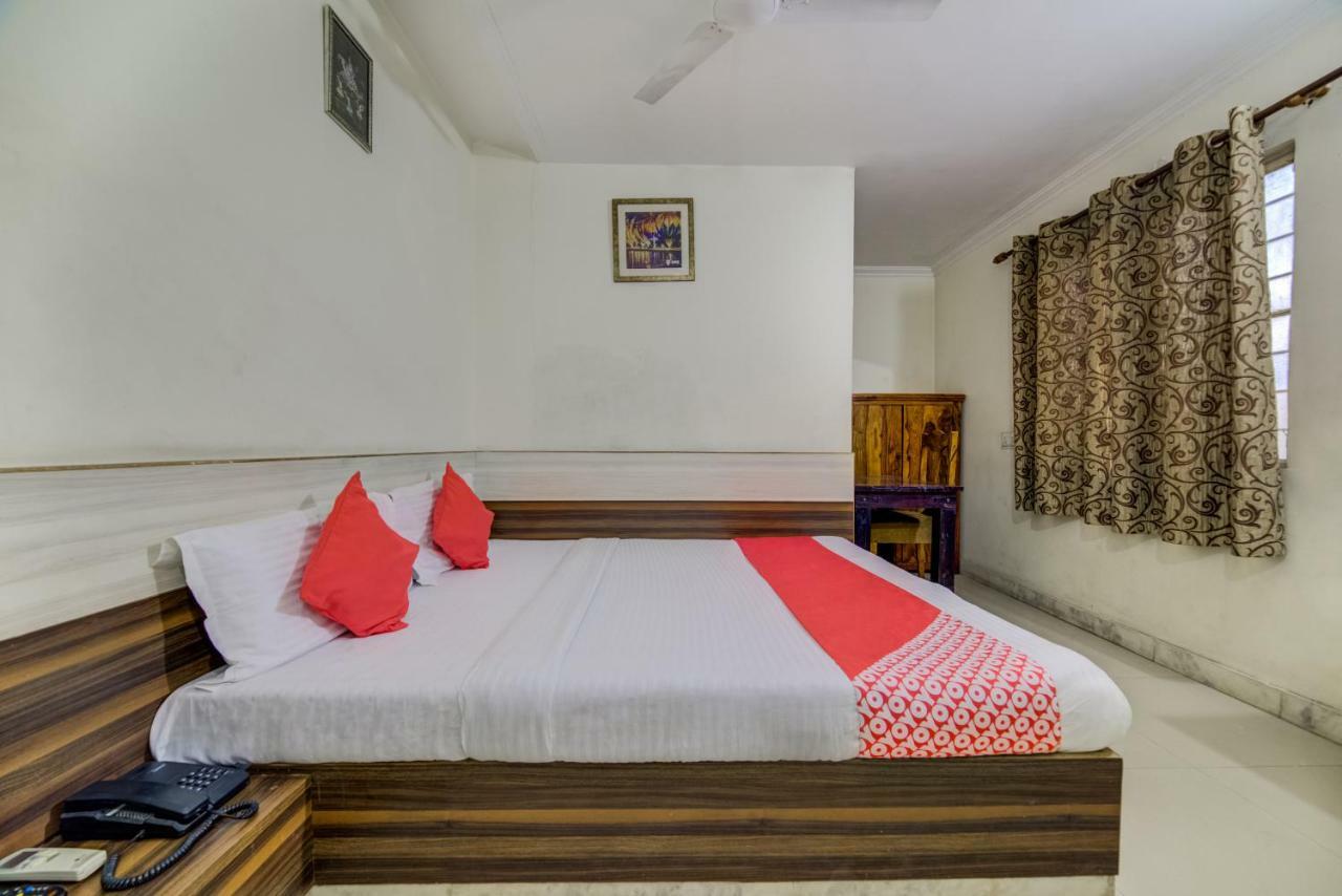 Oyo 40791 Hotel Hot N Fast Suratgarh Kültér fotó