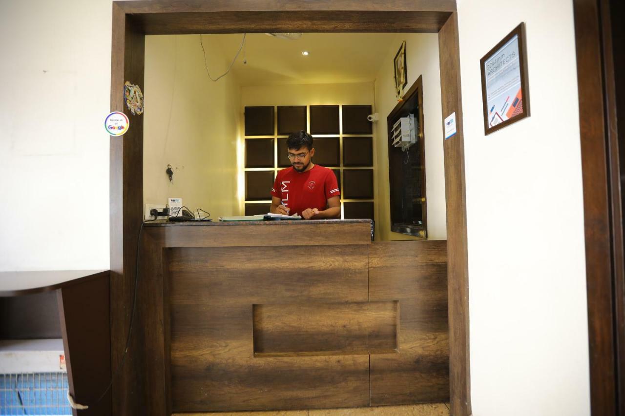 Oyo 40791 Hotel Hot N Fast Suratgarh Kültér fotó